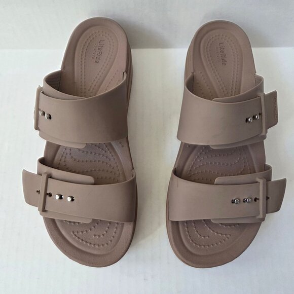 Crocs Sandals Womens 9 Beige Latte Brooklyn Buckle Low Wedge Platform - Picture 6 of 15